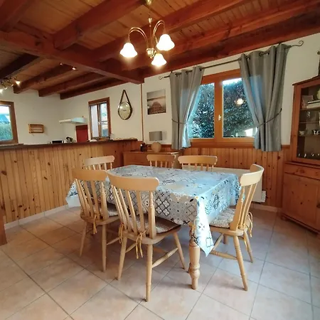Hébergement de vacances L'auzacoise, Confort Pour Un Sejour Inoubliable